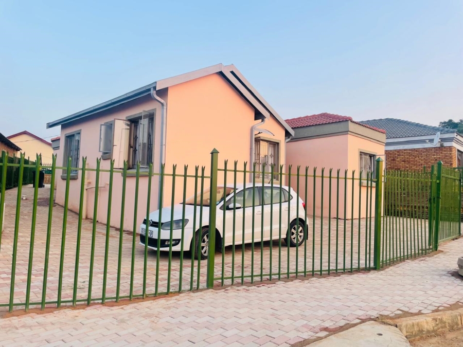 2 Bedroom Property for Sale in Mabopane North West